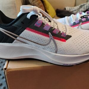 Women's Nike Air Zoom Pegasus 38 Sz 9